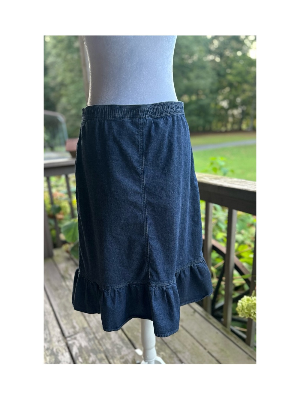 D & Co. Dark Blue Denim Midi Skirt with Ruffle Hem and Pockets Size Small